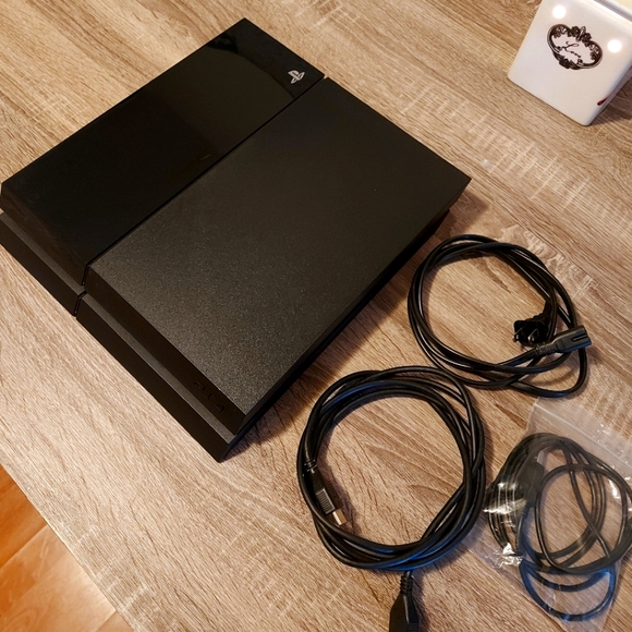 Sony Other - PS4 1TB